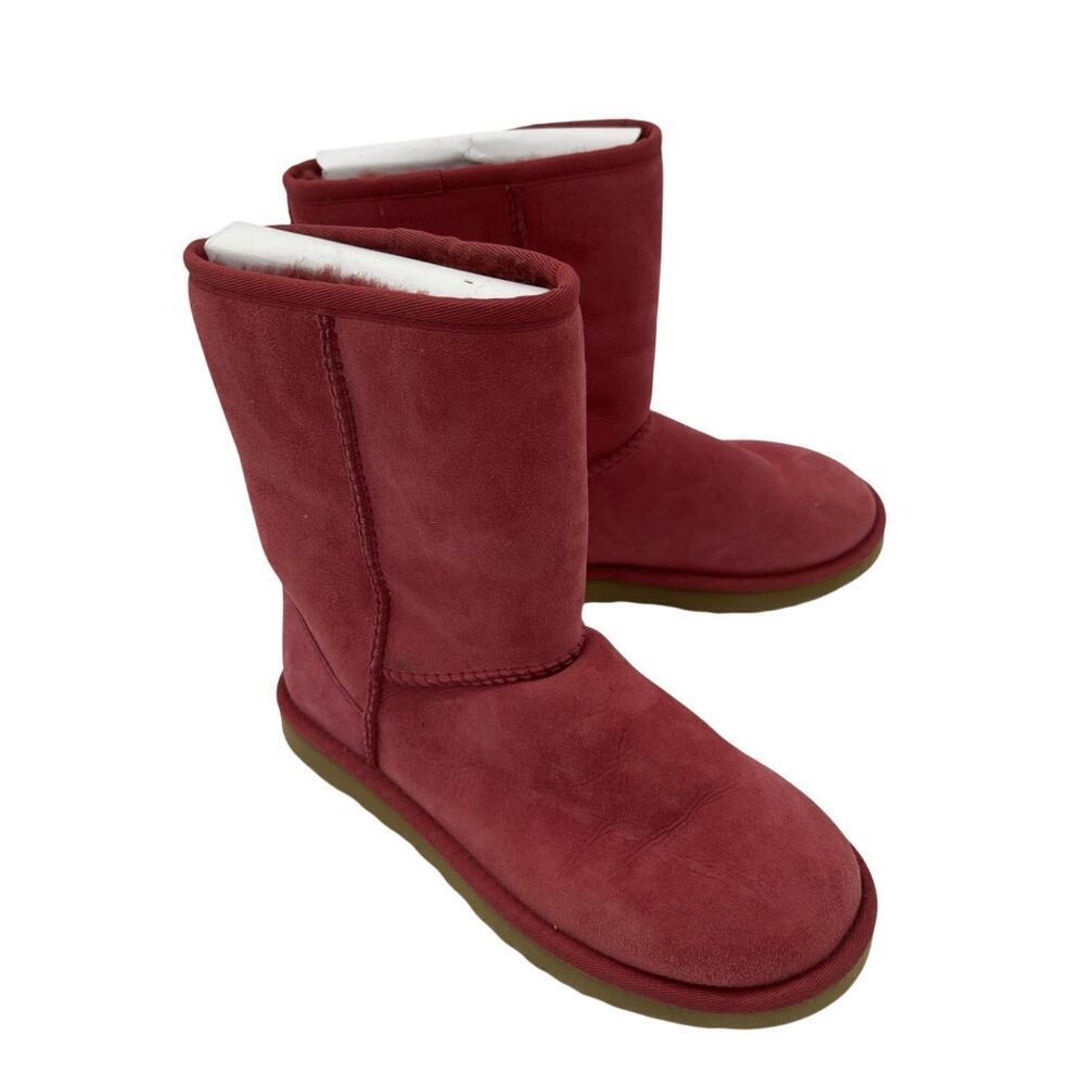 UGG Australia Classic Short Boots 5825 Ruby Red Women's Size 7 Vintage